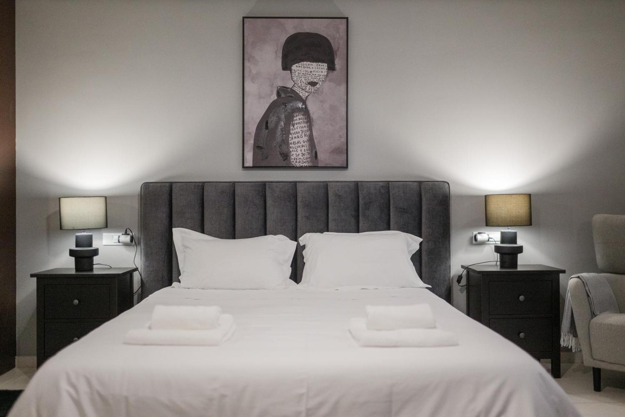 Byron Luxury Apartments Aigio Extérieur photo