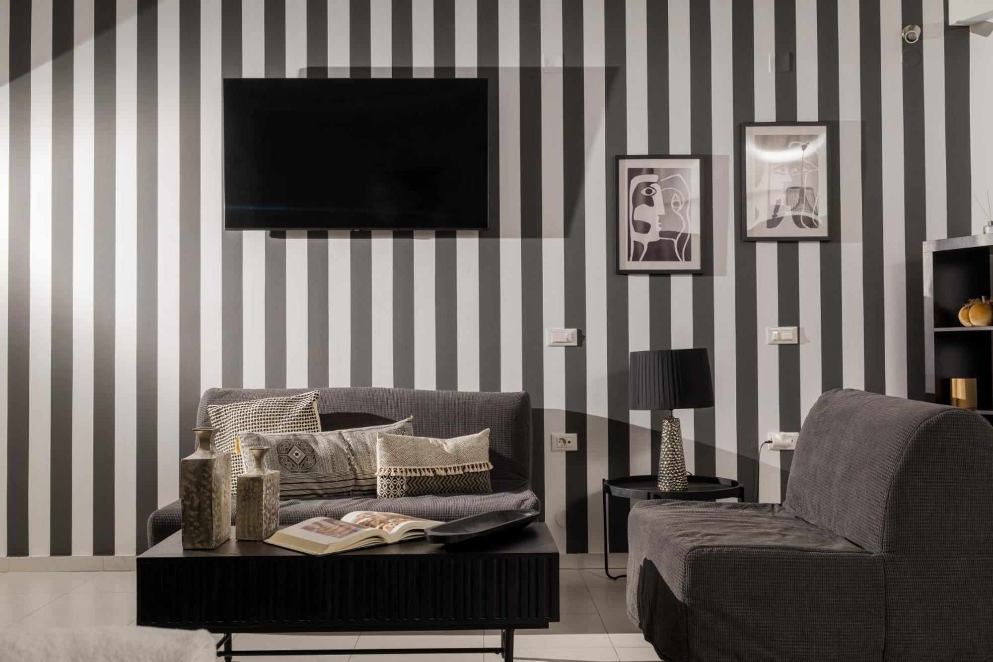Byron Luxury Apartments Aigio Extérieur photo